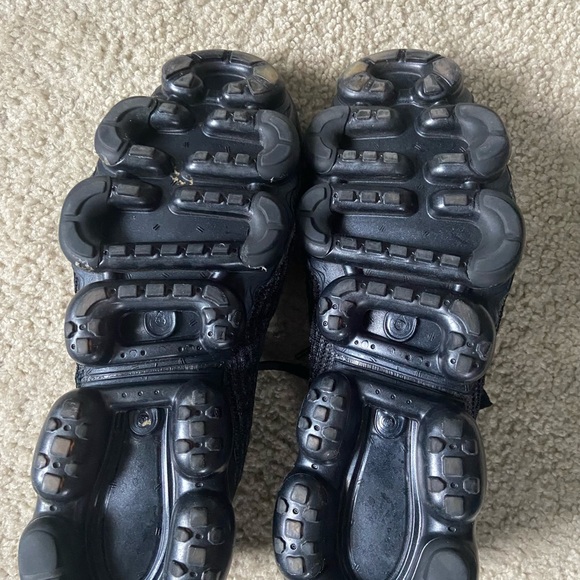men’s 9.5 nike triple black vapormax - Picture 3 of 4
